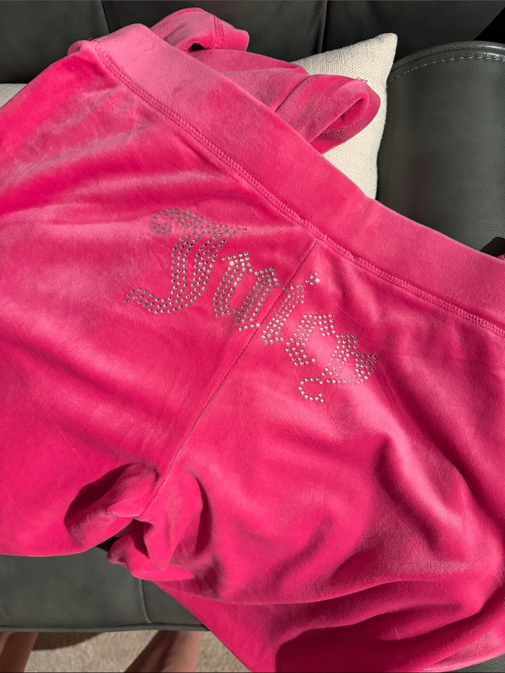 Juicy Couture Hot Pink Velour Tracksuit - Picture 5 of 5
